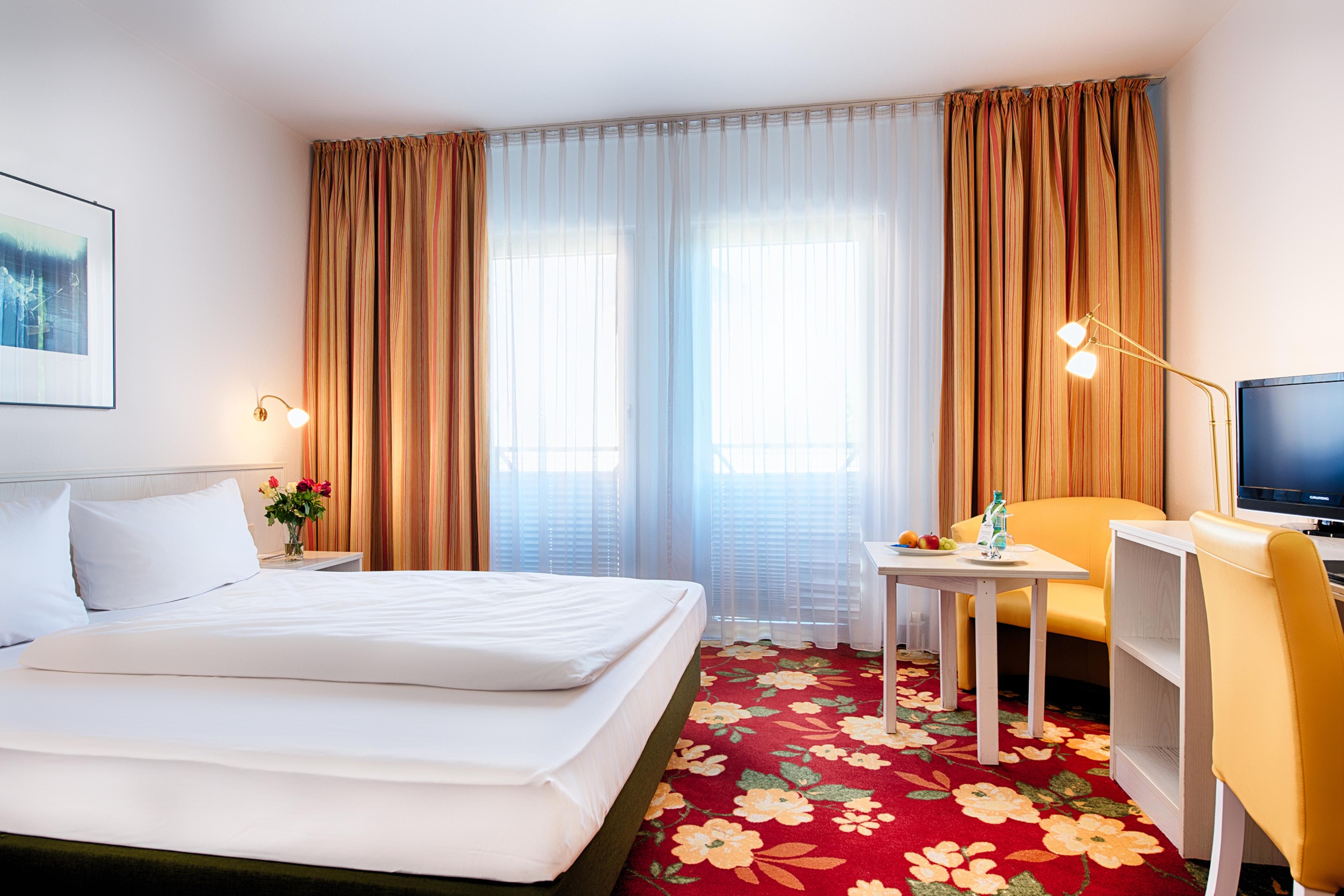 Achat Hotel Schwetzingen Heidelberg Экстерьер фото